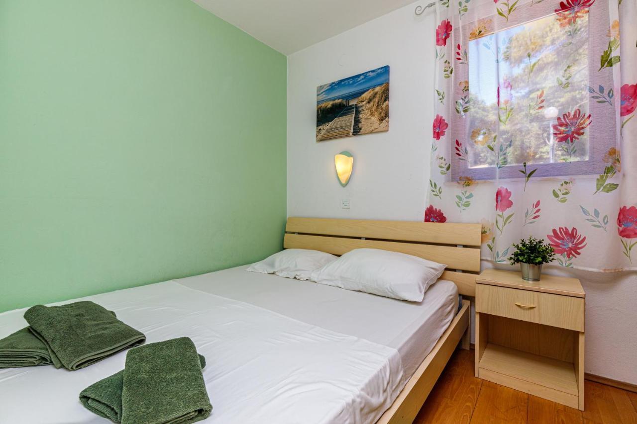 Al Mare Apartments ロヴィニ エクステリア 写真