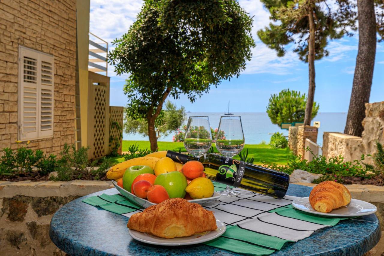 Al Mare Apartments ロヴィニ エクステリア 写真
