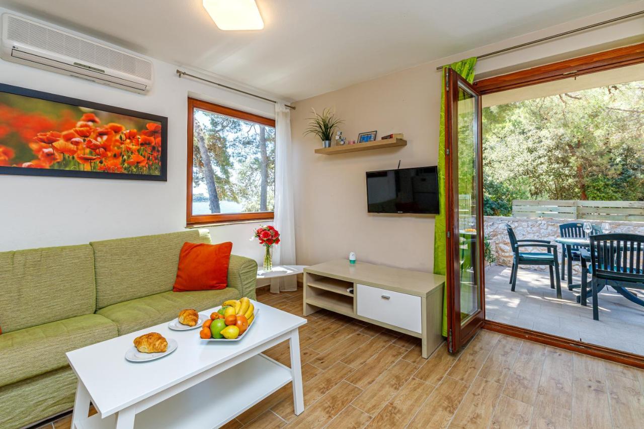 Al Mare Apartments ロヴィニ エクステリア 写真